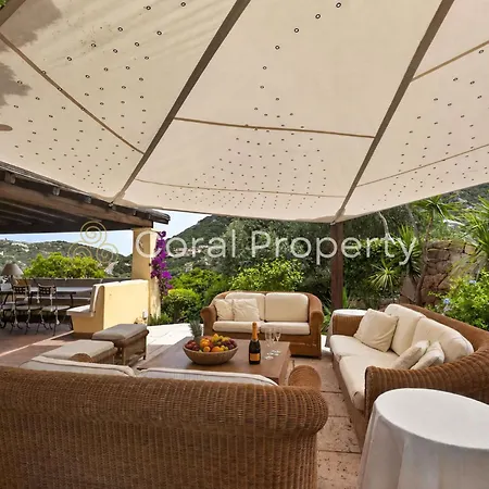 Marina - Vista Mare & Piscina Privata - By Coral بيت للعطل بورتو كيرفو