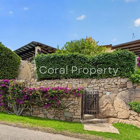 Marina - Vista Mare & Piscina Privata - By Coral بورتو كيرفو